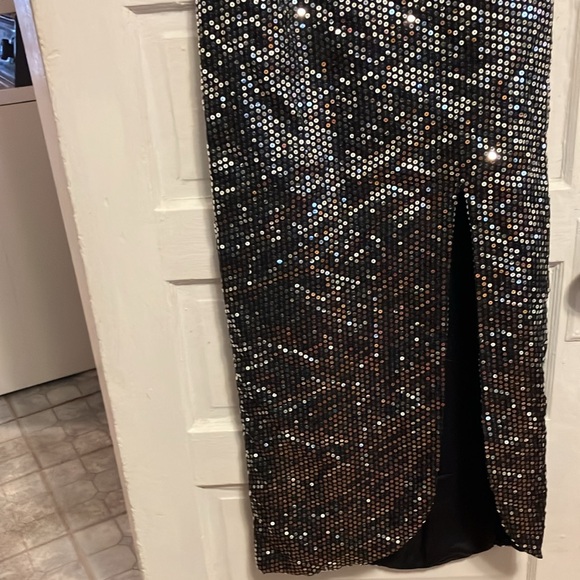 Gorgeous n like new !!  Nadine black n silver , straight siren like dress with - Picture 2 of 11